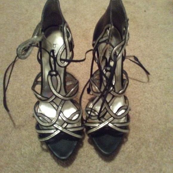 Bebe 👠 heels - Picture 3 of 7